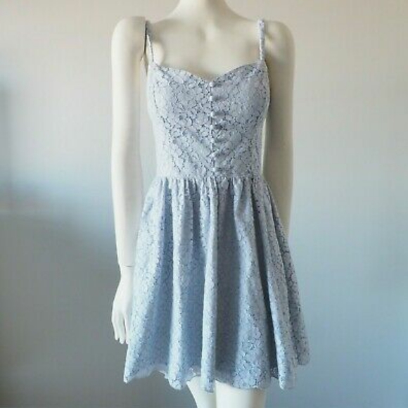 TALULA Debutante Lace Dress - Picture 4 of 5